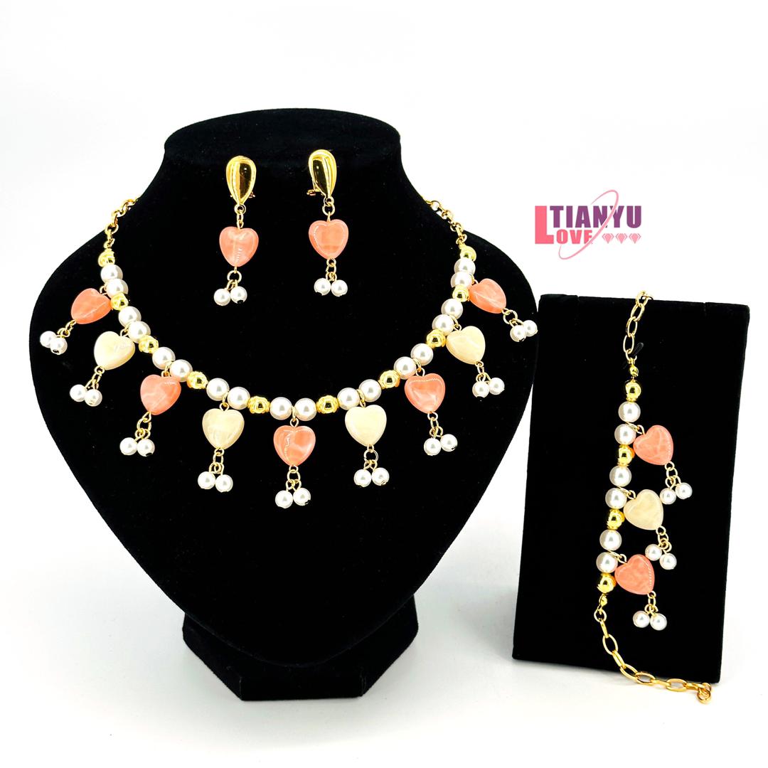 Love Shape Jewelry - Image 3